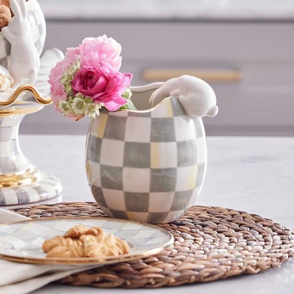 MACKENZIE-CHILDS White Rabbit Vase Hand Painted Gray Courtly Check Egg NEW - Picture 3 of 4